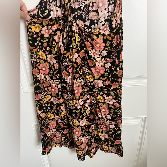 SO Goods For Life- floral mini dress - Picture 4 of 7